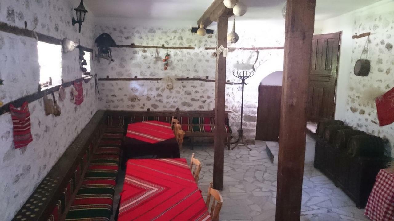 Узуновата Къща เมลนิค ภายนอก รูปภาพ